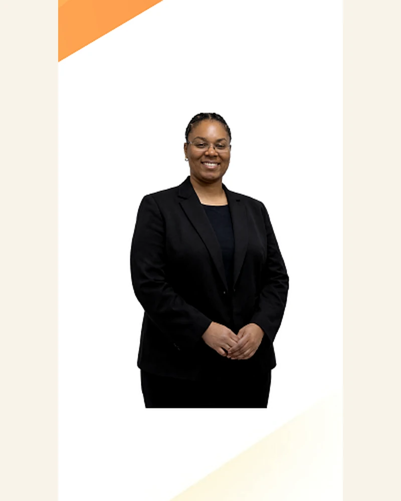 Ms. L., English & Phonics educator