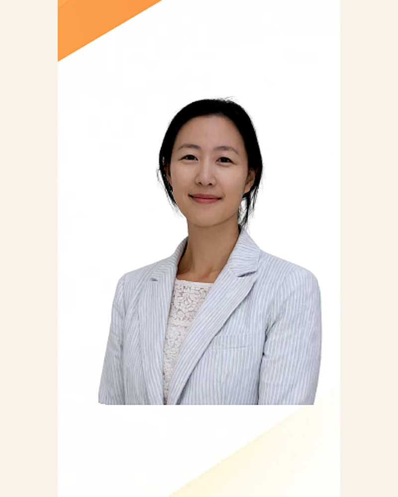 Ms. L., Competition Mathematics educator